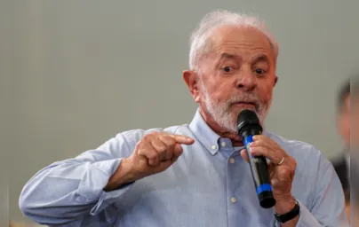 Imagem ilustrativa da imagem Lula volta a cobrar ministros e critica imprensa