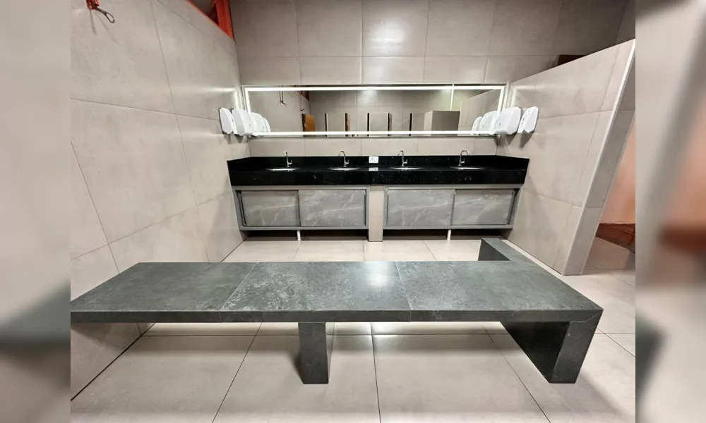 Imagem ilustrativa da imagem Ex-alunos bancam reforma de bloco de Direito da UEM