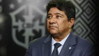 O presidente da CBF, Ednaldo Rodrigues, marcou reunião somente para o dia 27 de maio para os clubes decidirem se param ou não o Brasileirão das séries A, B, C e D