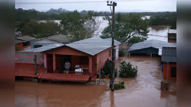 De acordo com a Defesa Civil, 265 municípios foram afetados pela enchente histórica