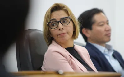 . “Eles não vão querer me dar a vaga”, dizendo que ainda não foi convidada para conversar com o partido. “Mas, vou brigar na Justiça por essa vaga, pois fui filiada com a promessa da vaga.”