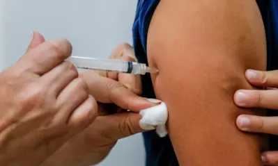 Imagem ilustrativa da imagem Entidades médicas recomendam vacinação de vítimas e socorristas no RS
