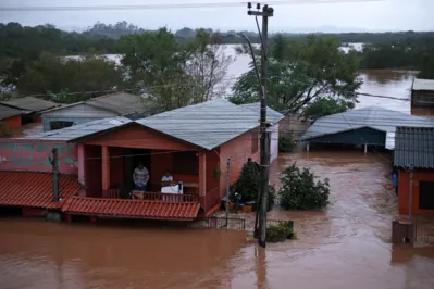 De acordo com a Defesa Civil, 265 municípios foram afetados pela enchente histórica