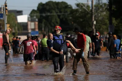 Do total de 497 municípios do estado gaúcho, 401 foram afetados pelas fortes chuvas da região