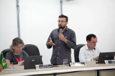 Imagem ilustrativa da imagem PL que permite pagamento de débitos municipais com cartão e Pix é aprovado