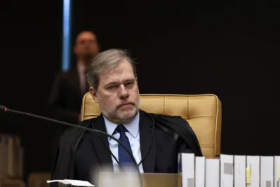 Assessoria do STF afirmou que "a despesa com segurança  de Dias Toffoli no exterior é necessária em razão do aumento de ataques e incidentes envolvendo os magistrados no exterior".