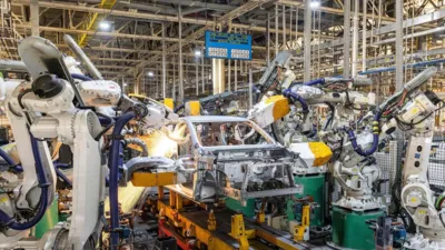 Segundo o SMC (Sindicato dos Metalúrgicos da Grande Curitiba), a fábrica da Renault tem cerca de 5.000 funcionários, divididos em dois turnos