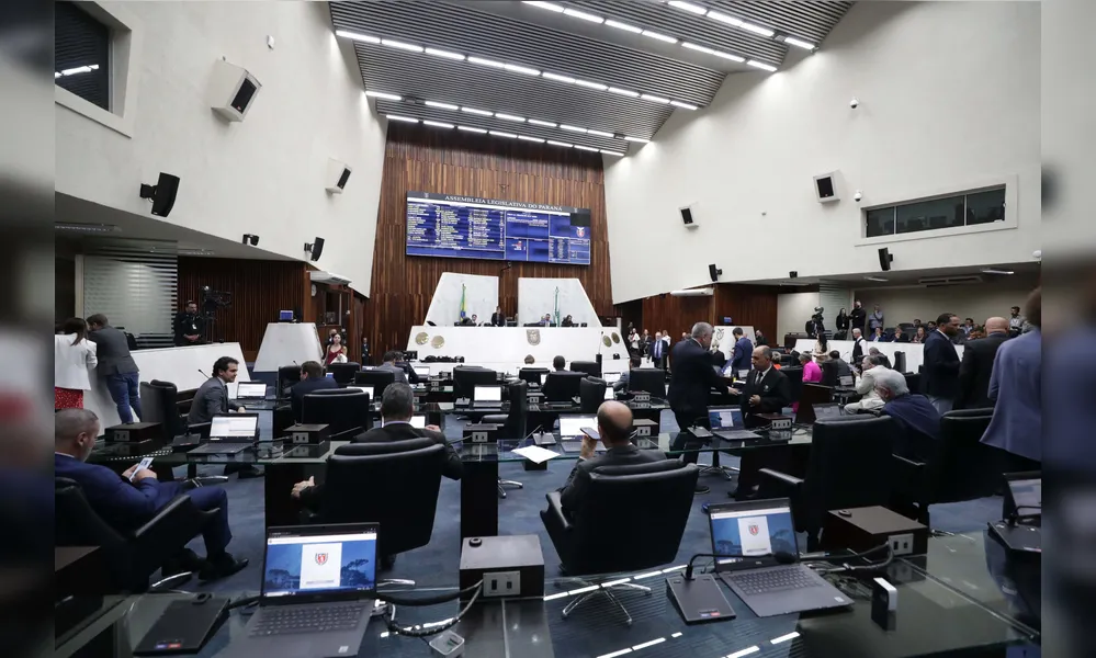 Imagem ilustrativa da imagem Assembleia fecha 2024 como 'parceira' do governo Ratinho