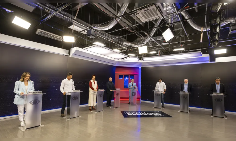 Os sete candidatos à prefeitura de Londrina participaram do primeiro debate: poucas trocas de farpas