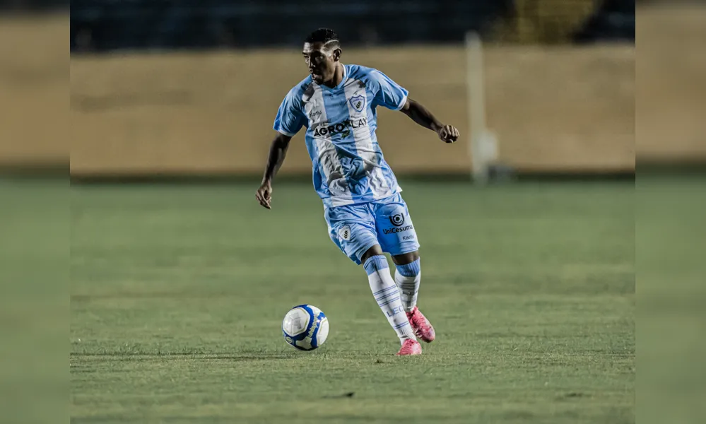 Maurício tem sido peça decisiva do LEC na Série C: lateral é o artilheiro da equipe, com três gols