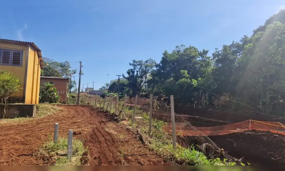 Imagem ilustrativa da imagem UEL inicia nesta semana construção de gradil no acesso ao campus