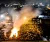 Incêndio de grandes proporções atinge pátio de veículos da Polícia Civil na zona oeste de Londrina