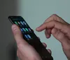 Posso entrar na cabine de votação com celular?