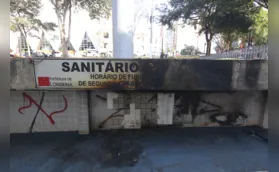 Banheiro público no centro terá que receber reparos após incêndio criminoso