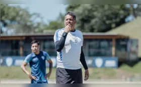 Claudinei quer vitória na volta para decidir sempre no Café