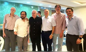 Festa para o dermatologista Minelli