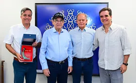 Homenagem da Associação de Criadores de Zebu do Peru