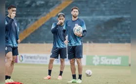 Jogadores do Tubarão se cobram após erros contra o Maringá