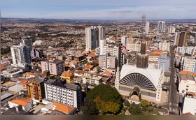 Liminar suspende aumento de vereadores e prefeita de Ponta Grossa