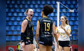 Londrina Vôlei vence o Curitiba e sobe na tabela da Superliga B