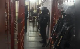 Operação mira organização que atuava dentro de presídios na região