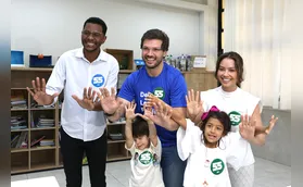 Tiago Amaral vota, mostra confiança e prega união