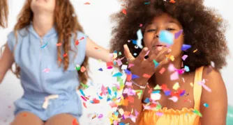 Carnaval e bilinguismo: como a cultura e a língua se conectam na infância