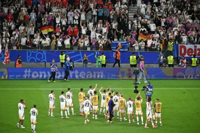 Imagem ilustrativa da imagem Alemanha empata no fim com a Suíça e  se classifica na liderança