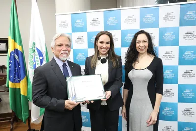 Fiocruz Paraná é homenageada pela Assembleia Legislativa