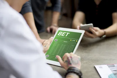 Imagem ilustrativa da imagem Google libera apps de bets e 'tigrinho' na Play Store
