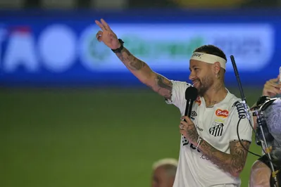 Imagem ilustrativa da imagem Bar de Curitiba promete 200 chopes grátis por gol de Neymar