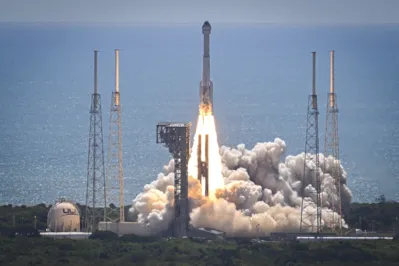 A expectativa é que a cápsula com os dois astronautas se acople à ISS no domingo (2) e volte à Terra após cerca de oito dias