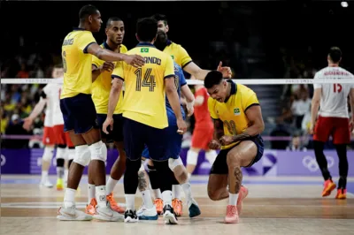 2024.07.31 - Jogos Olímpicos Paris 2024 - Vôlei masculino - Brasil enfrenta a Polônia na segunda partida da fase de grupos. -  Foto: Alexandre Loureiro/COB