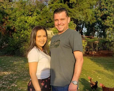 Imagem ilustrativa da imagem Casal se apega ao amor e à fé para enfrentar sequelas de doenças