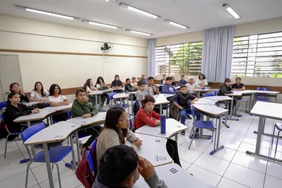Imagem ilustrativa da imagem Cerca de 1 milhão de alunos voltam às aulas nas escolas estaduais
