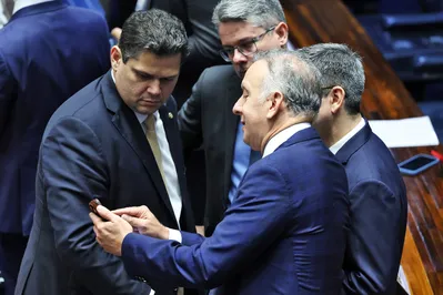 Brasília (DF), 12/12/2024 - O senador Davi Alcolumbre durante sessão do Senado Federal deliberativa extraordinária. Foto: Antônio Cruz/Agência Brasil