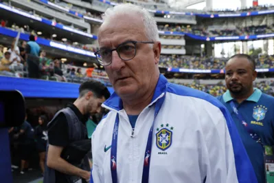 "Não fomos felizes nas finalizações, concordo, mas, de um modo geral, eu acho que nós apresentamos coisas bem positivas”, disse Dorival Júnior