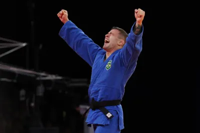 Imagem ilustrativa da imagem Em menos de meia hora, Brasil fatura três medalhas nos Jogos de Paris