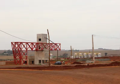 Imagem ilustrativa da imagem Empresários começam a assinar contratos da Cidade Industrial