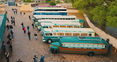 Imagem ilustrativa da imagem Encontro reúne admiradores de ônibus em Londrina
