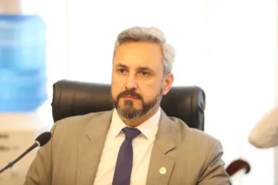 O deputado Fábio Oliveira: novos projetos de pesquisa