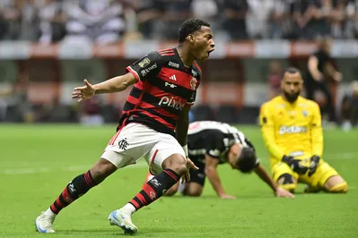 Eduardo Carmim/Photo Premium/Folhapress

O equatoriano Gonzalo Plata marcou o gol que garantiu a conquista rubro-negra