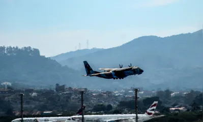 Imagem ilustrativa da imagem Força Aérea faz novo transporte de urnas funerárias para Cascavel