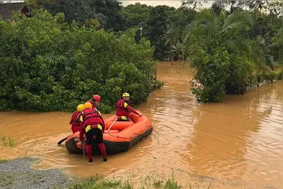 Imagem ilustrativa da imagem Fortes chuvas deixam dois mortos no litoral do Paraná