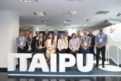 Comitiva da Itaipu que participa da Semana de Barragens em Minas Gerais