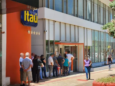 Imagem ilustrativa da imagem Itaú vai fechar mais uma agência no Calçadão em Londrina