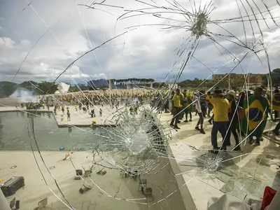 Eles foram condenados a diferentes penas devido à participação nos atos golpistas de 8 de janeiro de 2023