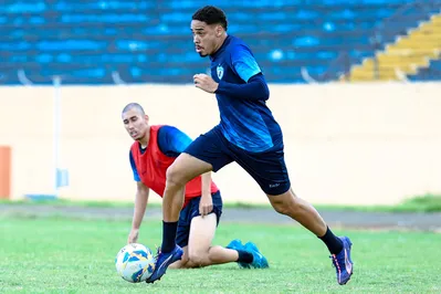 Imagem ilustrativa da imagem LEC entra em campo para “jogo do ano” contra o Cianorte