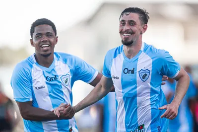 Imagem ilustrativa da imagem Londrina cede empate nos acréscimos e perde liderança