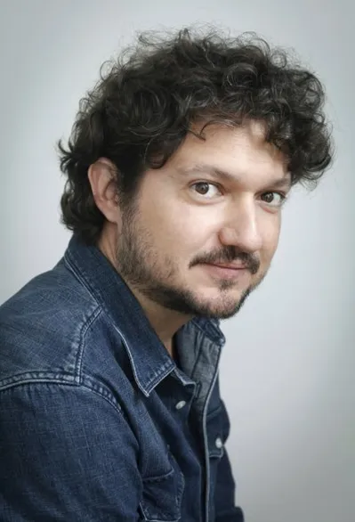 Fabrício Corsaletti: "Eu recebi como um reconhecimento não só por esse livro, mas por todo o meu trabalho"